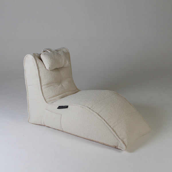 Avatar Lounger with Headrest - Interior